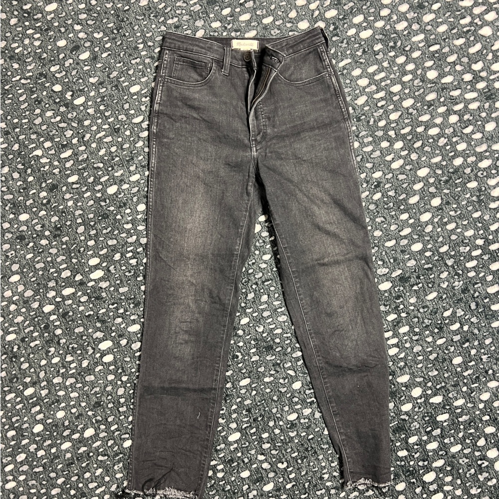 Madewell curvy high rise slim straight in washed black with raw hem size 27 tall
